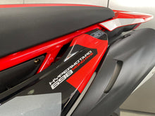 Carica l&#39;immagine nel visualizzatore di Gallery, DUCATI HYPERMOTARD 698 MONO RVE - 2025 - KM 50