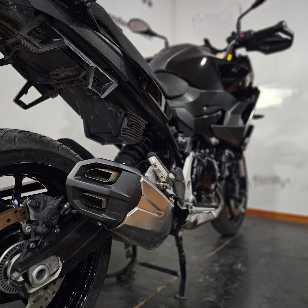 BMW F 900 XR - 2022 - KM 42215