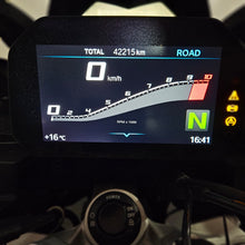 Carica l&#39;immagine nel visualizzatore di Gallery, BMW F 900 XR - 2022 - KM 42215