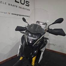 Carica l&#39;immagine nel visualizzatore di Gallery, BMW G 310 GS - 2024 - KM 7913